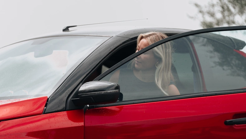 Quadriciclos AIXAM e Coup&eacute; SITU_ECOUPG_RED_PNG (12).jpg