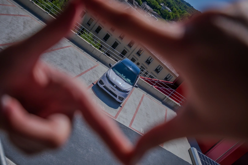 Quadriciclos AIXAM City CITSPO_FAVA_BLA_JPG.jpg