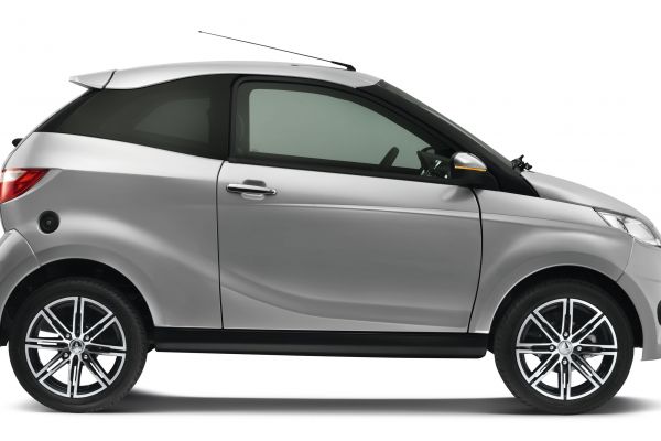 Quadriciclos AIXAM Coup&eacute; Vista lateral