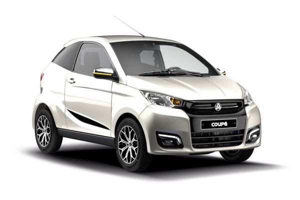 Quadriciclos AIXAM Coup&eacute; CUTPRE_34AV_BLN  Parement.jpg