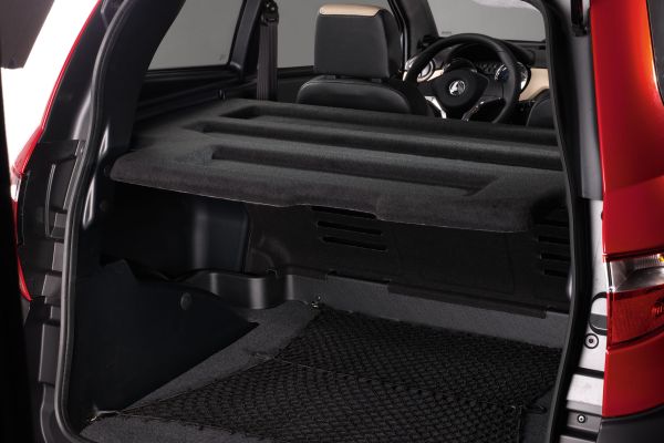 Quadriciclos AIXAM Coup&eacute; Superf&iacute;cie da bagageira