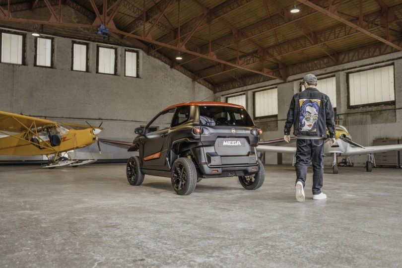 Quadriciclos AIXAM e-Scouty ESCOUTY_34AR_RED_5_JPG.jpg