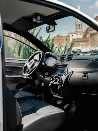 Quadriciclos AIXAM e Minauto SITU_EMULTIM_BLA_PNG (9).jpg