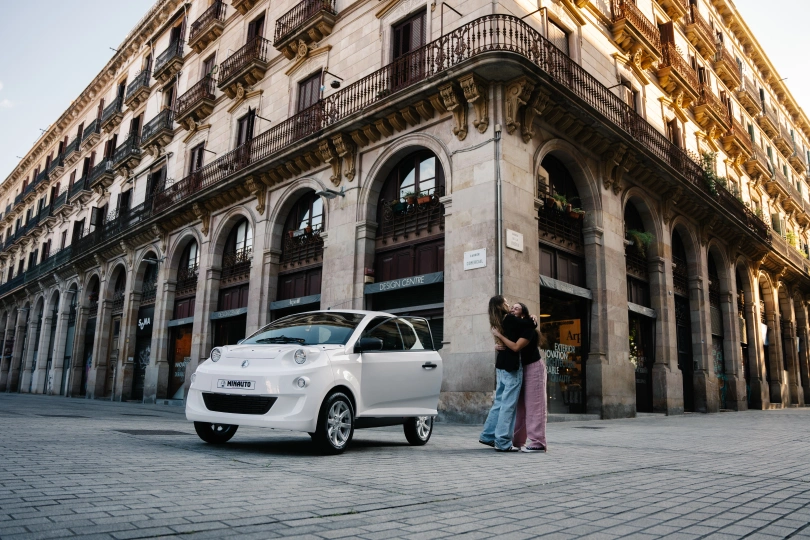 Quadriciclos AIXAM Minauto SITU_EMULTIM_BLA_PNG (3).jpg