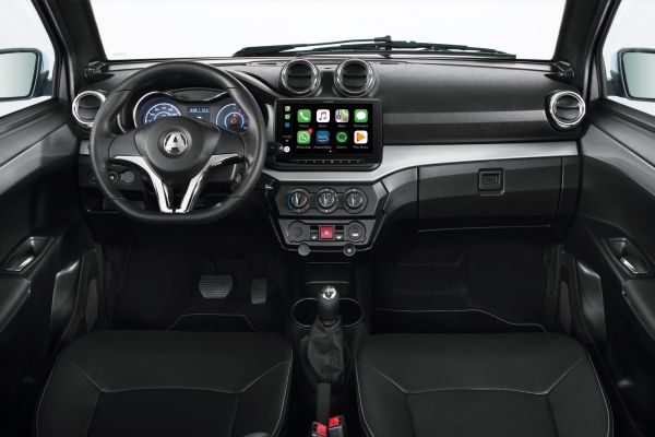 Quadriciclos AIXAM City MULTIA_DETZ_INTE_PremiumTdBArgent9pouces.jpg